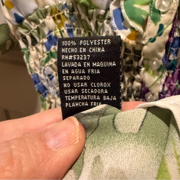 Unique Spectrum Multicolor Floral Ruffle Top - Picture 5 of 10